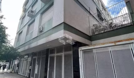Apartamento 3 dormitórios/ sala /cozinha /dependência de empregada completa.