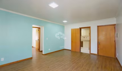 Apartamento 2 dormitórios com suíte, 83,5 m² área privativa, sacada com churrasqueira e vaga de garagem.