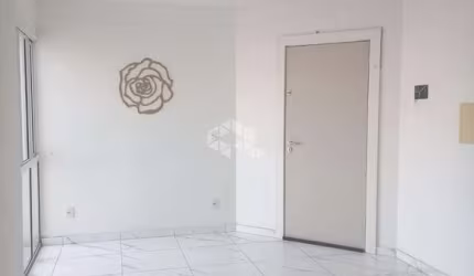 APARTAMENTO DE 2 DORM/QUARTOS COM VAGA DE GARAGEM - AV. TERESÓPOLIS