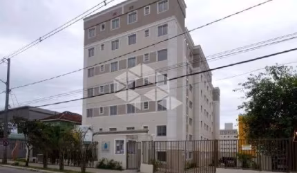 Apartamento 2 dormitórios na Aparício Borges com vaga fixa