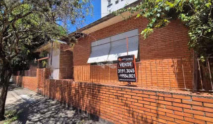 Casa Térrea em Terreno 10 x 30 de Esquina -Passo Dareia