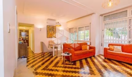 Amplo apartamento 3 dormitórios, 113m² área privativa, bairro centro histórico em Porto Alegre.