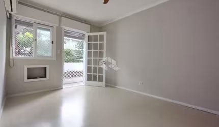 Apartamento 70m² , 3 dormitórios, Menino Deus
