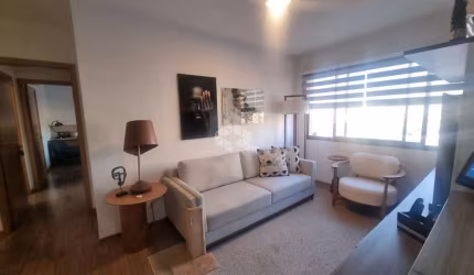 Apartamento de 02 dormitórios, suíte, infra e garagem