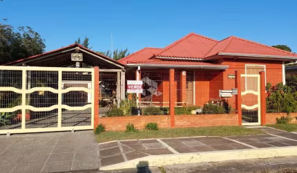 CASA ESTILO RETRÔ ATLÂNTIDA - XANGRI-LÁ