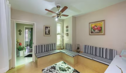 CASA 3 DORMITÓRIOS NO BAIRRO GLÓRIA!