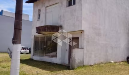 Terreno à venda com 7x22 com casa semi pronta.
