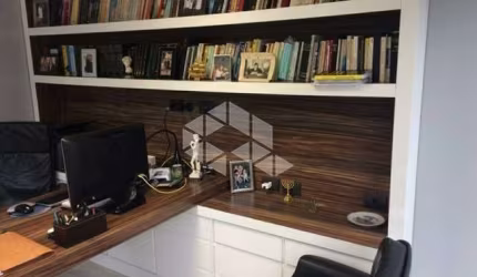 Ótima sala comercial mobiliada !!!