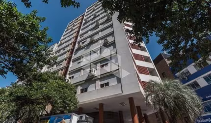 Apartamento de 3 dorm., com 125m² de área privativa, andar alto, ensolarado e bem arejado, no Centro Histórico, próximo a todas as facilidades.