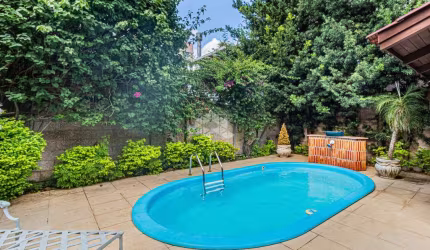 Excelente casa residencial com potencial comercial no bairro Rio Branco