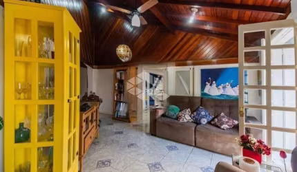 AMPLA CASA  DORMITÓRIOS  BAIRRO  JARDIM FLORESTA
