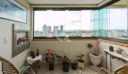 APARTAMENTO 3 DORMITÓRIOS, NO BAIRRO MENINO DEUS!