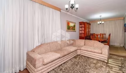Casa com 3 dormitórios, 1 vaga no bairro Jardim Leopoldina