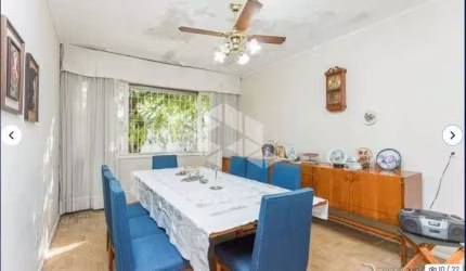 Casa com 3 quartos e 2 banheiros  214m² à venda em Chácara das Pedras, Porto Alegre por R$ 1.869.000,00