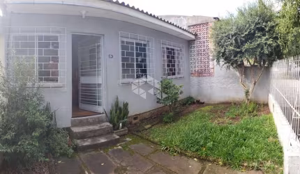 Casa de alvenaria no bairro Jardim Carvalho
