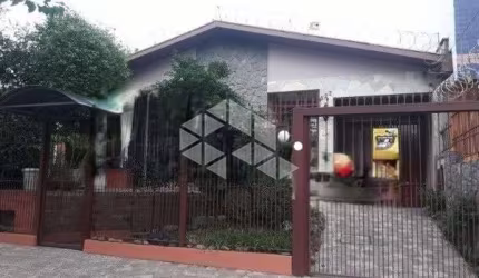 CRÉDITO REAL AV. DO FORTE - VENDE! Casa de 5 dormitórios  com 250 m² privativos.