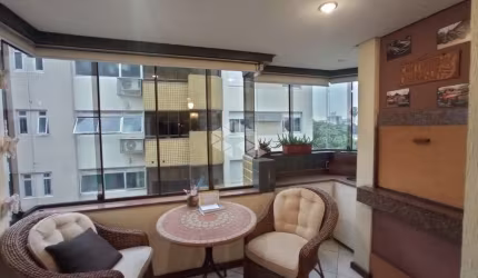 Crédito Real Real, vende apartamento de 3 quartos, suíte e vaga de garagem escriturada no bairro Cristo redentor em Porto Alegre/RS.
