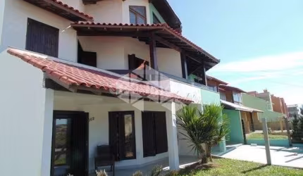 Casa/sobrado -2 dormitórios e 1 suite- Praia de Imbé