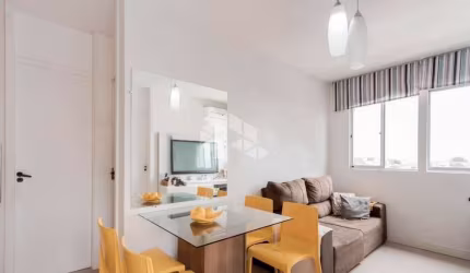 Apartamento de 3 quartos, , último andar com elevador, reformado uma vaga.