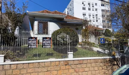 Casa Residencial ou Comercial no Bairro Cristo Redentor