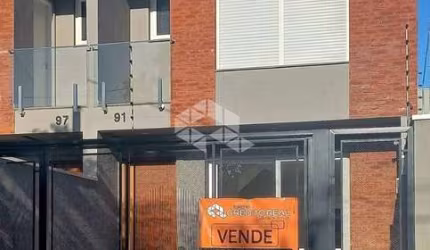 Sobrado 3 dormitórios no Moinhos de Vento em Canoas