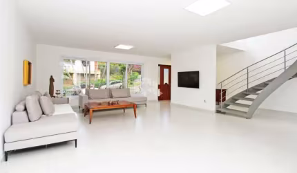 Casa em Chácara Das Pedras