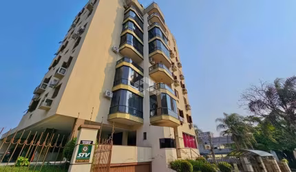 Apartamento semi mobiliado, 2 dormitórios, varanda fechada, 2 vagas de garagem, elevador, piscina, quiosque, sol da manhã, bairro Vila Rosa.