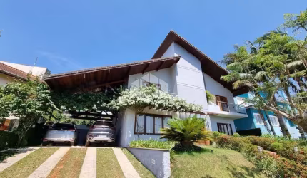 Cond Pq das Artes - 4 suítes. Home office, gourmet, piscina e pomar!