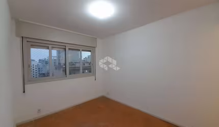 Apartamento dois quartos, localizado nos altos da Duque de Caxias
