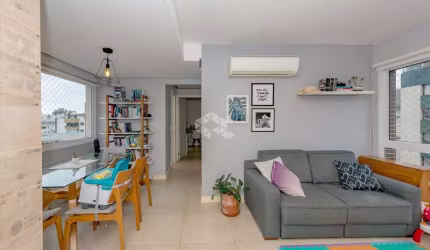 Apartamento com 2 Quartos e 1 banheiro à Venda, 68 m² por R$ 765.000