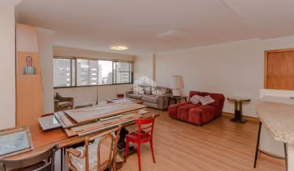 Apartamento de 3 quartos com vista espetacular no bairro Petrópolis.
