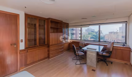 MARAVILHOSO CONJUNTO COMERCIAL COM GARAGEM NO MOINHOS. PERTO DO PARCÃO. VISTA LINDA!