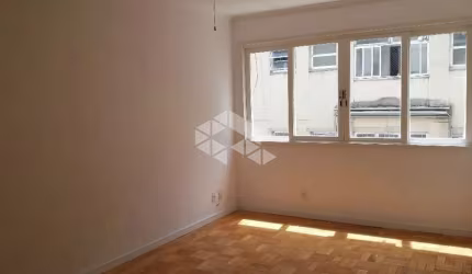 Apartamento com 2 quartos e 1 vaga no Petrópolis