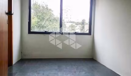 SALA COMERCIAL, COM PORTARIA 24 HRS E VIGIA INTERNA.