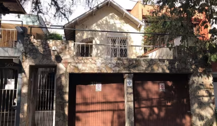 Petrópolis, casa térrea, terraço, 3 Quartos(2 suites), 3 banheiros, piscina, 2 vagas