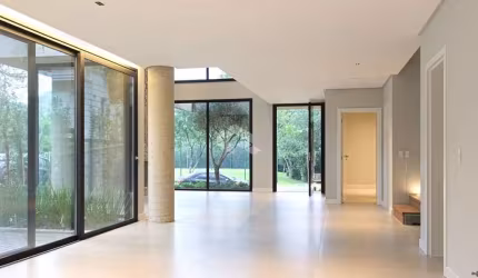 Casa de condomínio de 4 quartos (4 suítes) em Canela