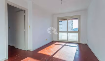 Apartamento com 2 quartos e 76m² à venda em Partenon, Porto Alegre.