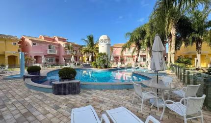 CASA EM CONDOMINIO FECHADO - PALMAS PRAIA