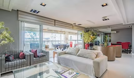 Apto maravilhoso mobiliado com 206m², 4 dorms, 3 suítes, 3 vagas na Vila Romana!