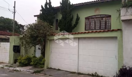 CASA A VENDA NO BAIRRO HORTO FLORESTAL