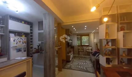 Casa/sobrado de 3 dormitórios com suite no Jardim Floresta