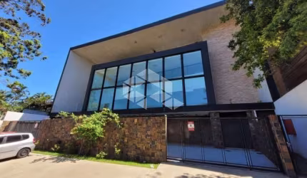 PRÉDIO COMERCIAL PARA EVENTOS COM 1900M2 COM VISTA PARA O GUAÍBA
