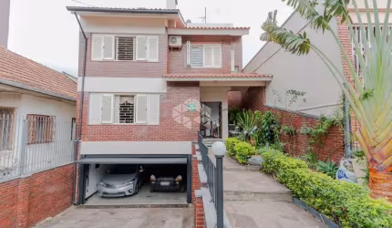 Casa com 4 dormitórios/quartos com suite e closet no cristo redentor