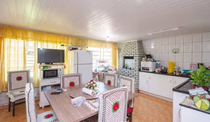 Casa com 03 Dormitorios 130m² Passo D´Areia
