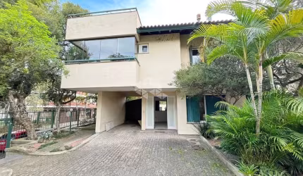 Casa em Condomínio à venda com 3 quartos e 254 m² no bairro Ipanema