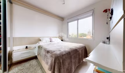 Apartamento 2 dormitórios no bairro Petrópolis, em Porto Alegre