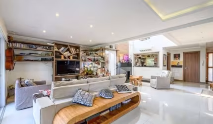 CASA COM 4 DORMITÓRIOS / SUÍTES NA VILA ASSUNÇÃO!