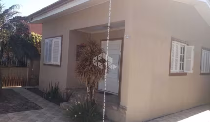 asa Bairro Jardim Itu Sabará com 03 dormitórios, suíte, living 02 ambientes