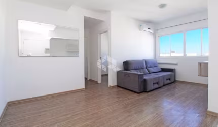 Apartamento com 2 quartos e 54m² no bairro Passo da Areia em Porto Alegre.