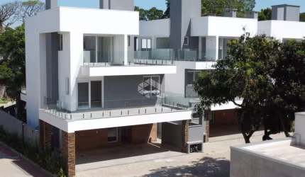 Casa em condomínio a beira do Guaíba